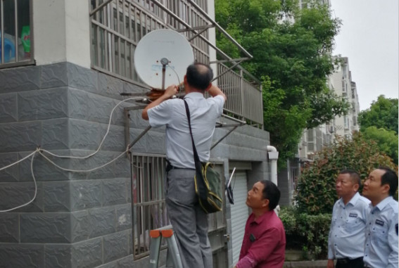 20200730 金湖县开展境外卫星电视传播秩序专项整治行动1.jpg