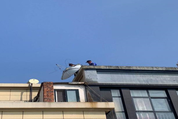 20200813 连云港市经济技术开发区开展卫星地面接收设施专项整治活动1.jpg