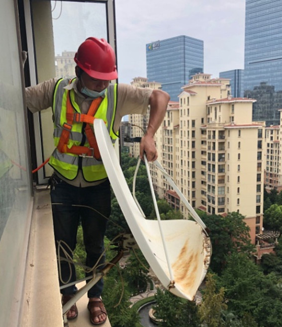 20200813 苏州局联合市工业园区开展非法卫星地面接收设施专项整治工作1.jpg